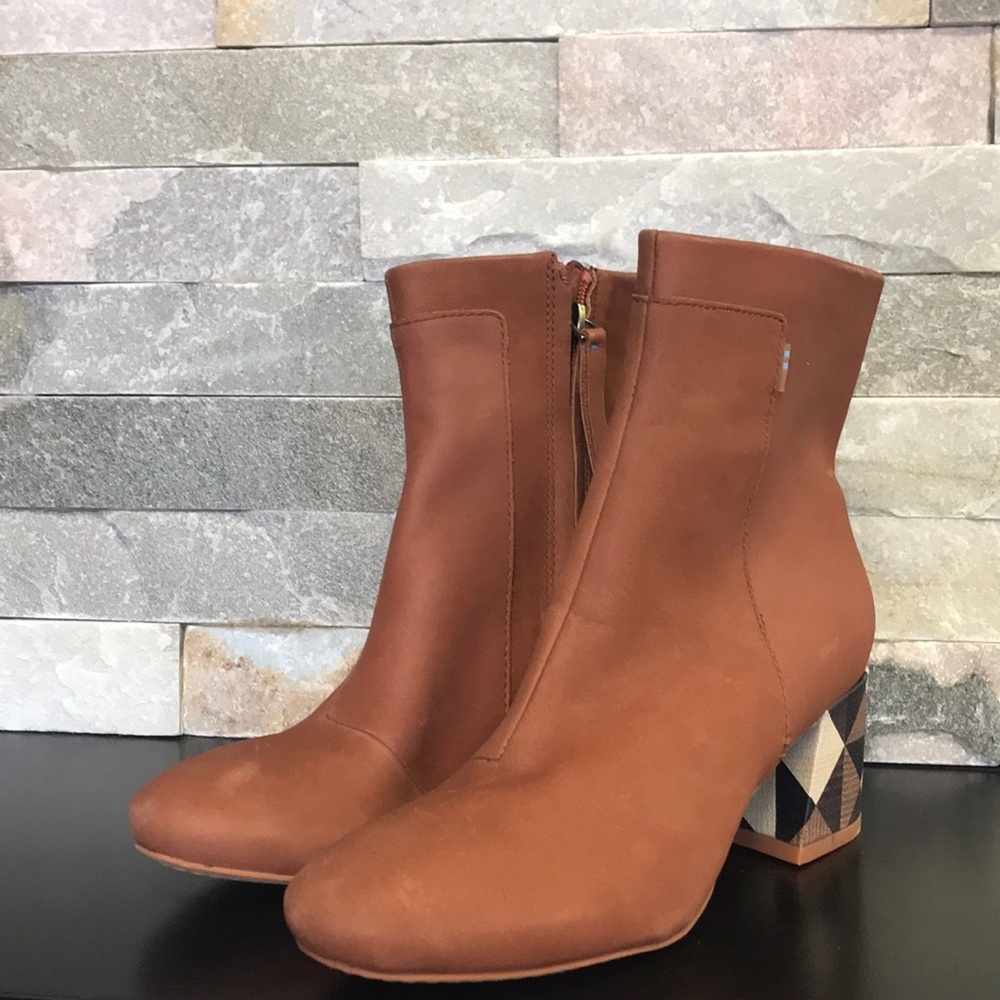 š TOMS Emmy Bootie - Picture 3 of 12